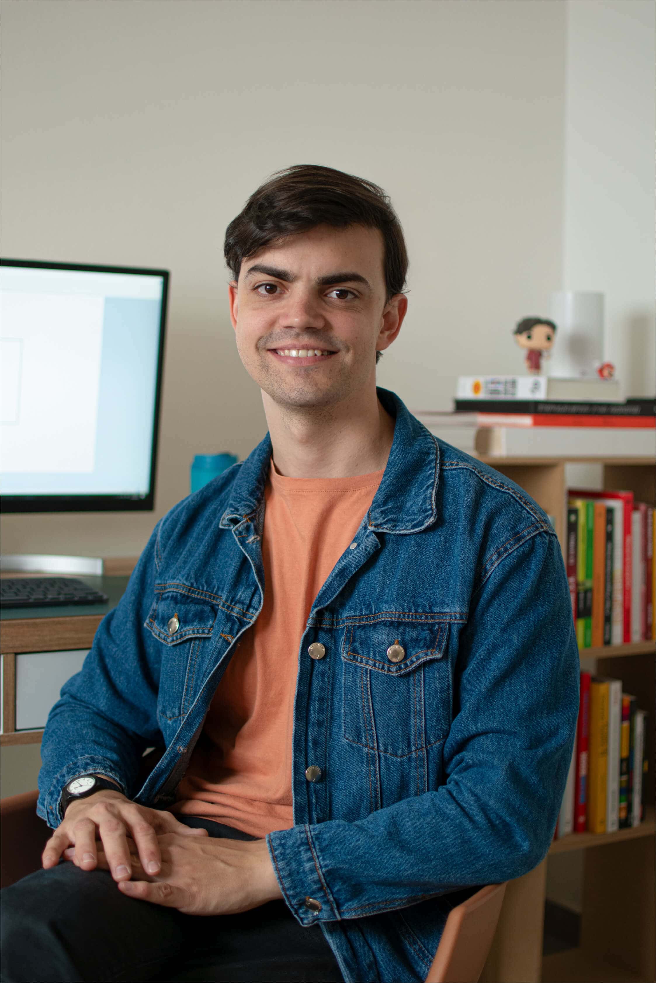 Foto de Alejandro, diseñador de productos digitales